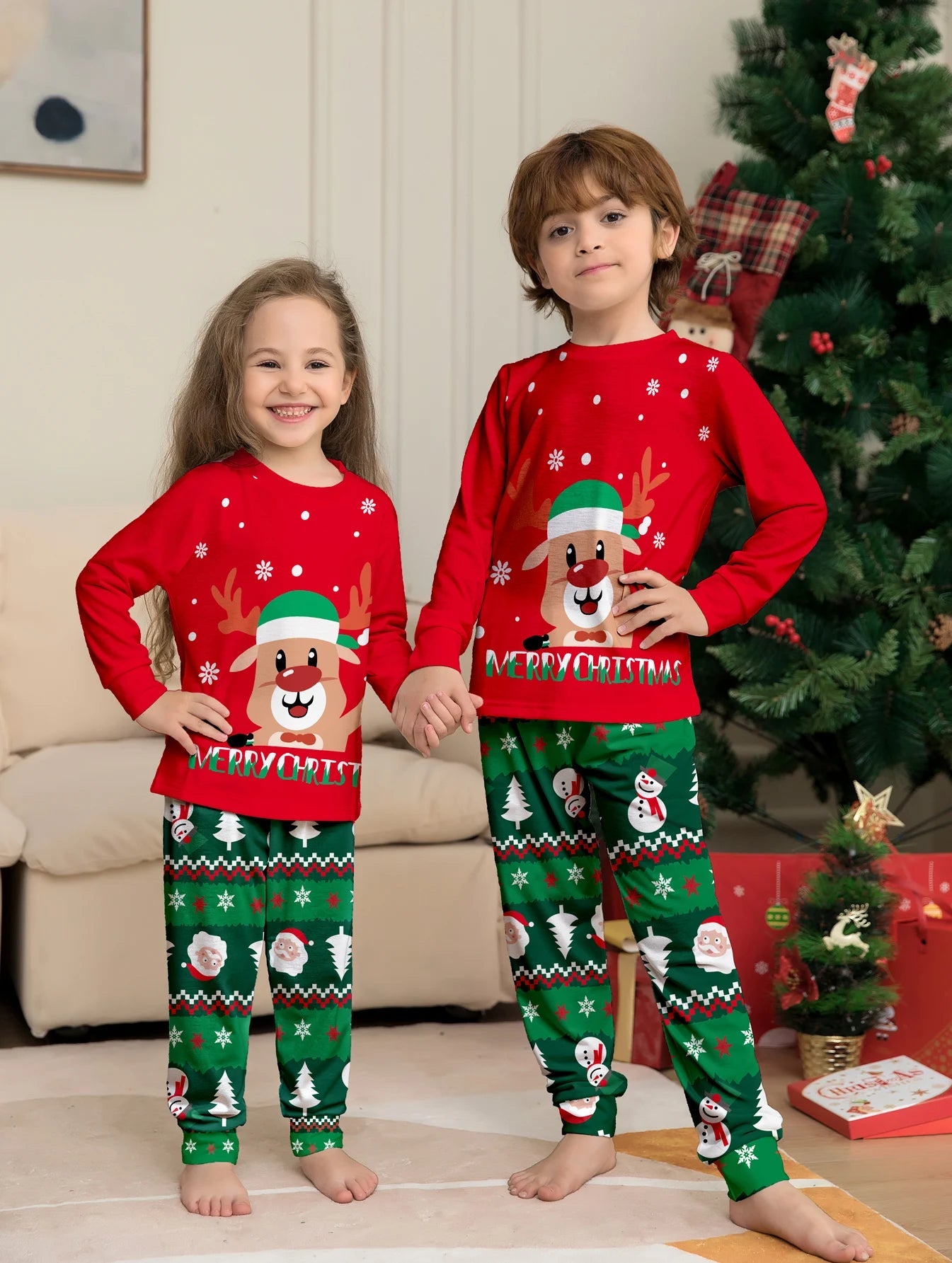 Festive Family Matching Christmas Pajamas Set - Merry & Cosy