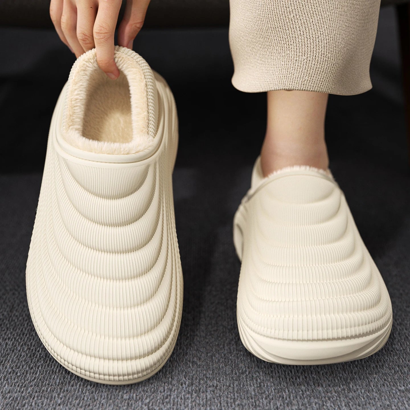 EVA Winter Slippers for Men & Women – Warm Fur - Lined Anti - Slip Indoor & Outdoor Clogs - Merry & Cosy