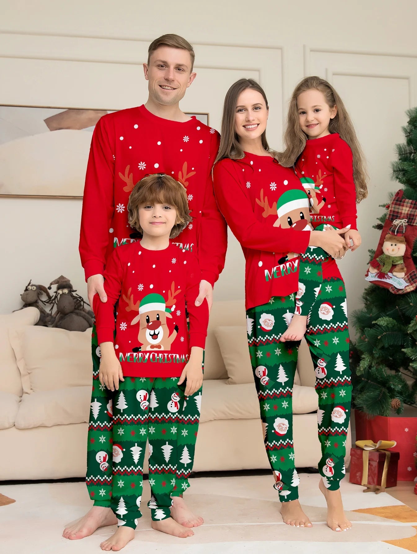 Festive Family Matching Christmas Pajamas Set - Merry & Cosy